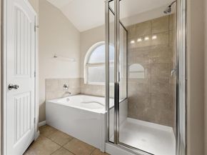 633 Carly Ann LN, Leander TX 78641