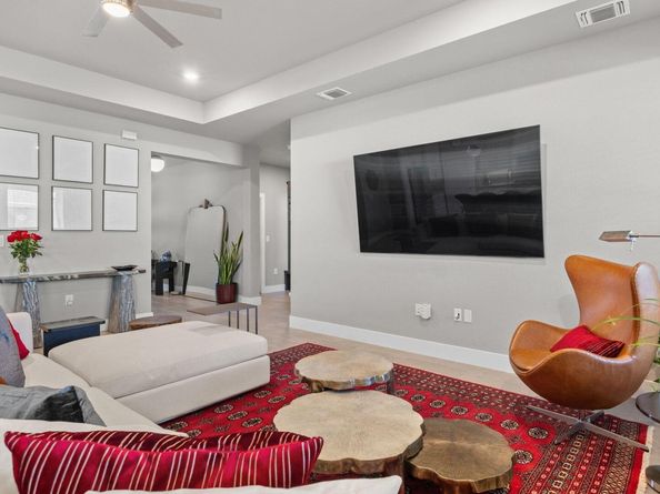 112 Dax DR, Liberty Hill TX 78642