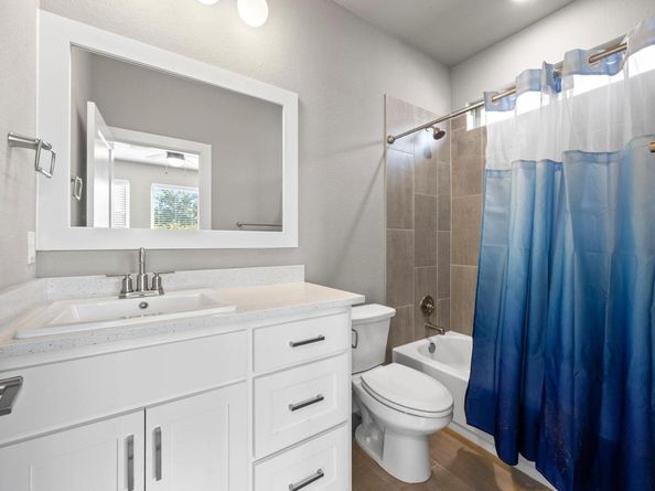 112 Dax DR, Liberty Hill TX 78642