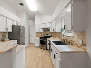 8104 Doe Meadow DR, Austin TX 78749