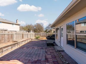 8104 Doe Meadow DR, Austin TX 78749