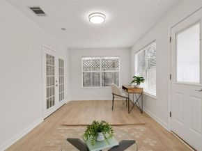 8104 Doe Meadow DR, Austin TX 78749