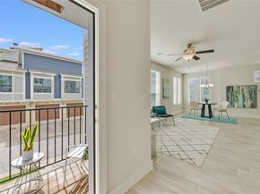 1916 Warely LN, Austin TX 78741