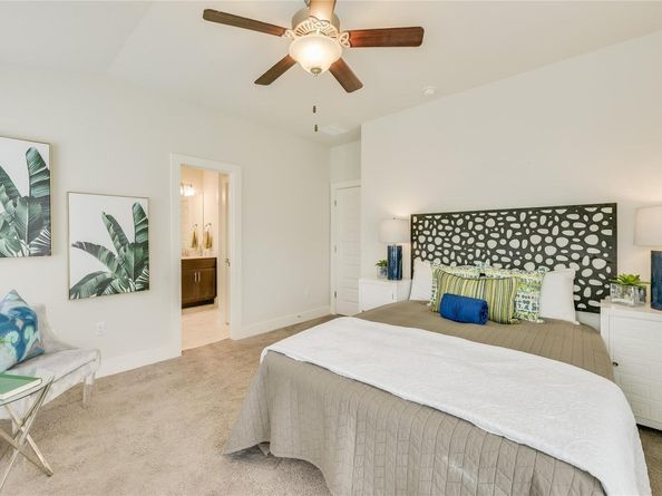 1916 Warely LN, Austin TX 78741