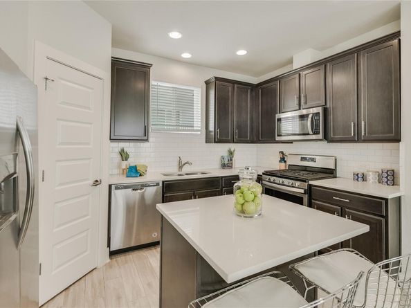 1916 Warely LN, Austin TX 78741