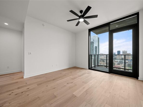 84 East Ave 1708, Austin TX 78701