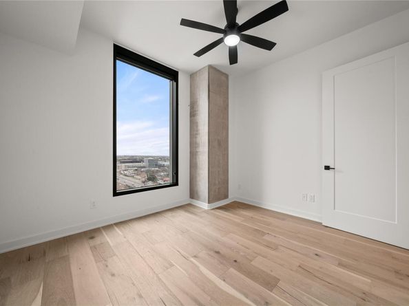 84 East Ave 1708, Austin TX 78701