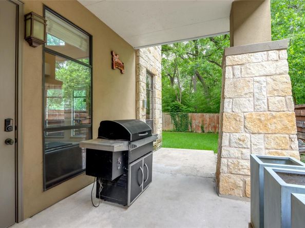 2312 Thornton RD B, Austin TX 78704
