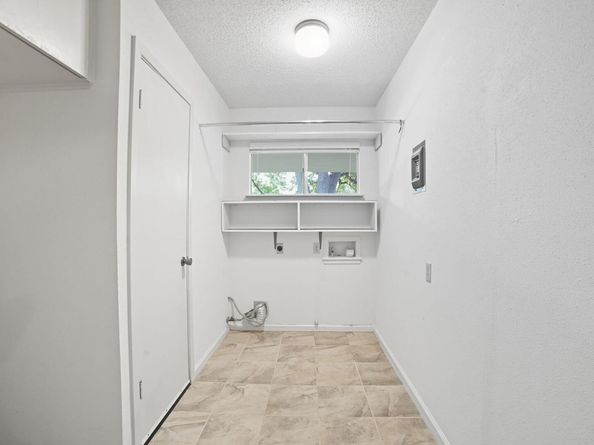 6321 Lakewood DR, Austin TX 78731
