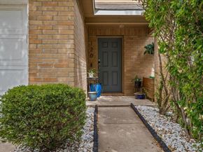 120 Hillhouse LN, Manchaca TX 78652