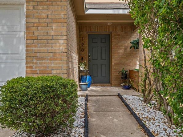 120 Hillhouse LN, Manchaca TX 78652
