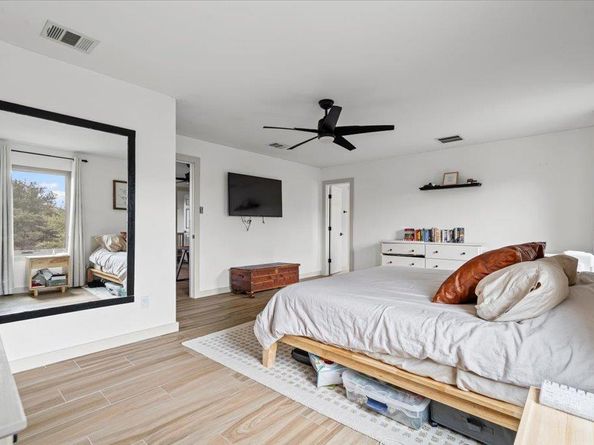 120 Hillhouse LN, Manchaca TX 78652