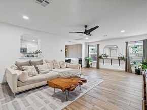 120 Hillhouse LN, Manchaca TX 78652