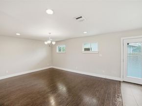 5510 Manor RD A, Austin TX 78723