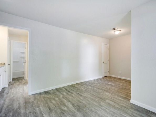 4307 S 1st ST 103, Austin TX 78745
