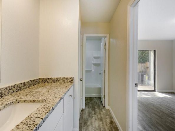 4307 S 1st ST 103, Austin TX 78745