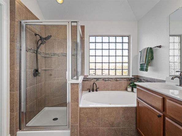 422 Village Commons BLVD, Georgetown TX 78633