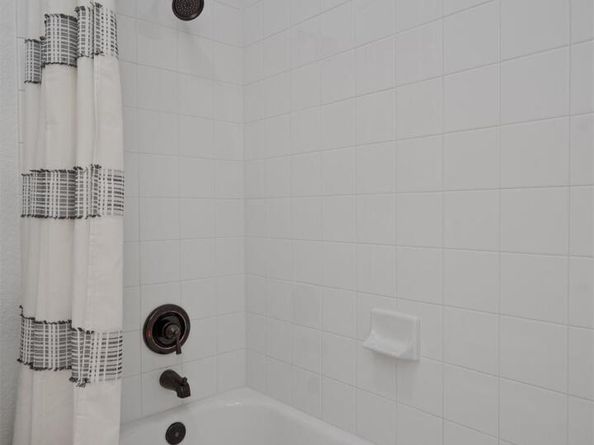 422 Village Commons BLVD, Georgetown TX 78633