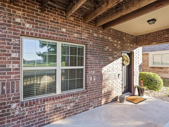 422 Village Commons BLVD, Georgetown TX 78633