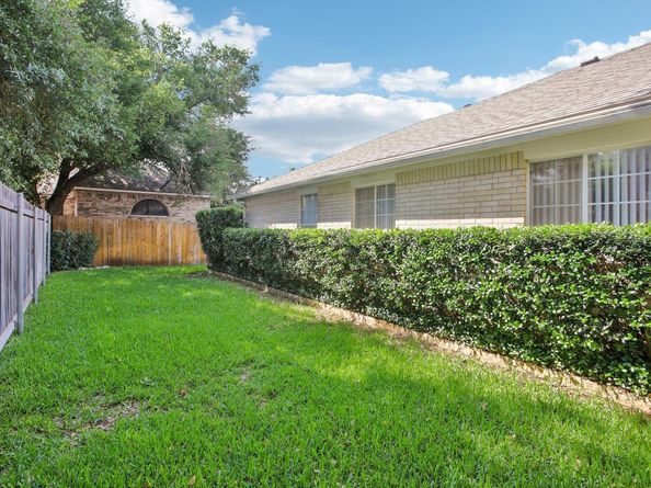 3933 Kristencreek LN, Round Rock TX 78681
