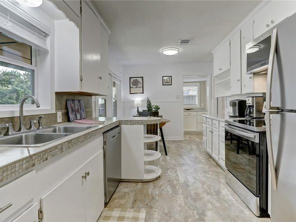 1104 Canyon Edge DR A & B, Austin TX 78733