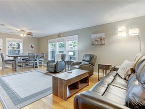 1104 Canyon Edge DR A & B, Austin TX 78733