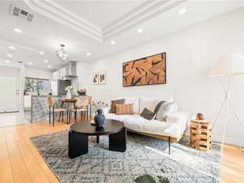 2500 Abbot Kinney Boulevard