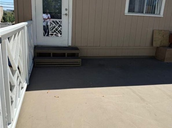 7049 De Celis Place, Van Nuys (los Angeles) CA 91406