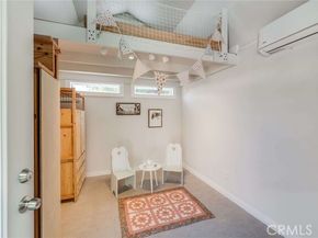 6901 Bertrand Avenue, Reseda (los Angeles) CA 91335