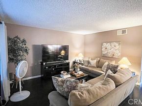 8728 1/2 Willis Avenue 45, Panorama City (los Angeles) CA 91402