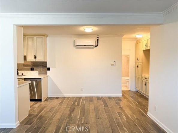 20954 Parthenia Street 20, Canoga Park (los Angeles) CA 91304
