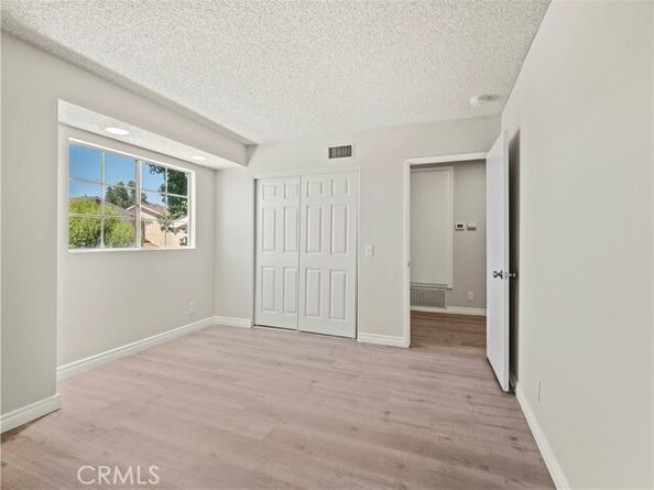 11384 Dronfield 36, Pacoima (los Angeles) CA 91331