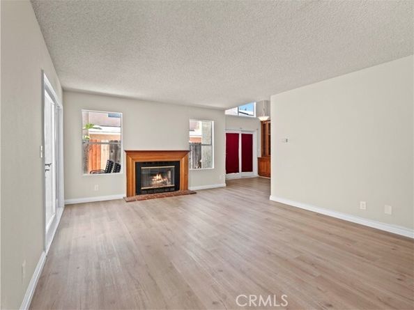 11384 Dronfield 36, Pacoima (los Angeles) CA 91331