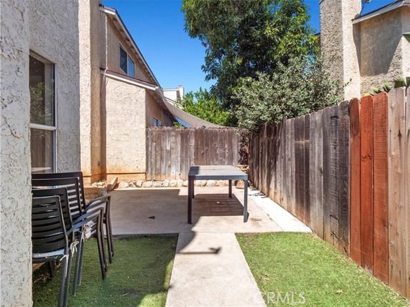 11384 Dronfield 36, Pacoima (los Angeles) CA 91331