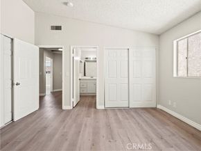 11384 Dronfield 36, Pacoima (los Angeles) CA 91331