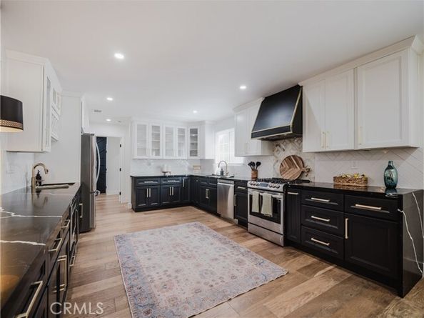 23664 Community Street, West Hills (los Angeles) CA 91304