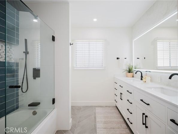 23664 Community Street, West Hills (los Angeles) CA 91304