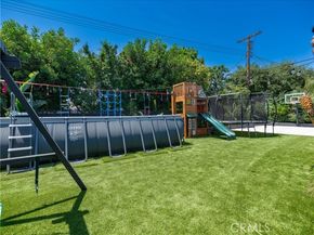 23664 Community Street, West Hills (los Angeles) CA 91304