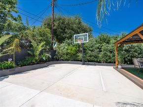23664 Community Street, West Hills (los Angeles) CA 91304