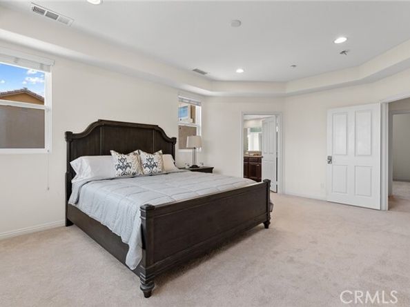 9849 Dreams Avenue, North Hills (los Angeles) CA 91345