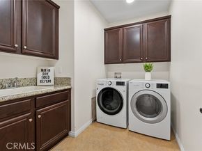 9849 Dreams Avenue, North Hills (los Angeles) CA 91345