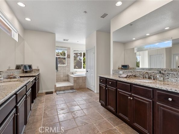 9849 Dreams Avenue, North Hills (los Angeles) CA 91345