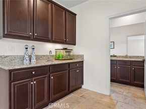 9849 Dreams Avenue, North Hills (los Angeles) CA 91345