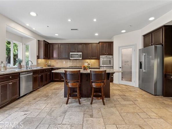 9849 Dreams Avenue, North Hills (los Angeles) CA 91345