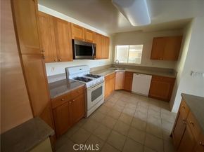 7551 Jordan 210, Canoga Park (los Angeles) CA 91303