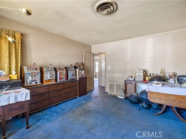 17650 Welby Way, Los Angeles CA 91406