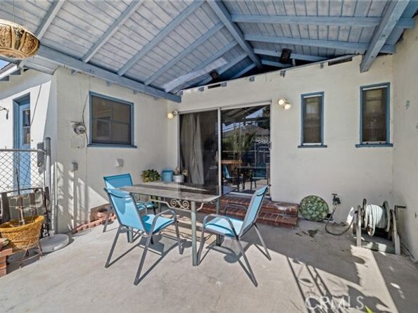 17650 Welby Way, Los Angeles CA 91406