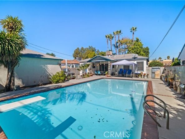 17650 Welby Way, Los Angeles CA 91406