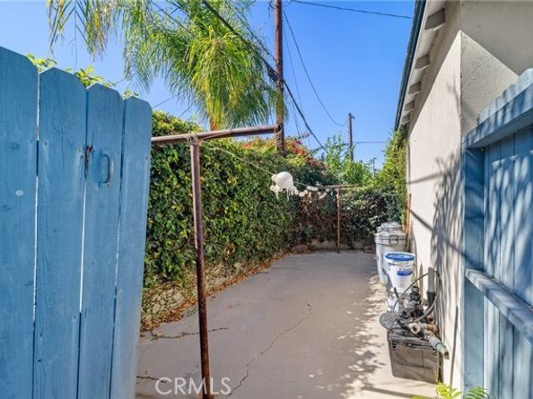 17650 Welby Way, Los Angeles CA 91406
