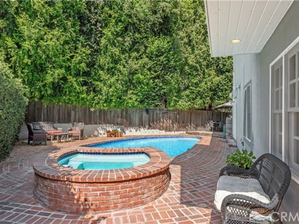 11270 Acama Street, Studio City (los Angeles) CA 91602